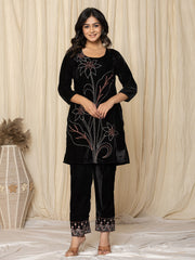 Zari Neck Embroidered Velvet Kurta With Pants