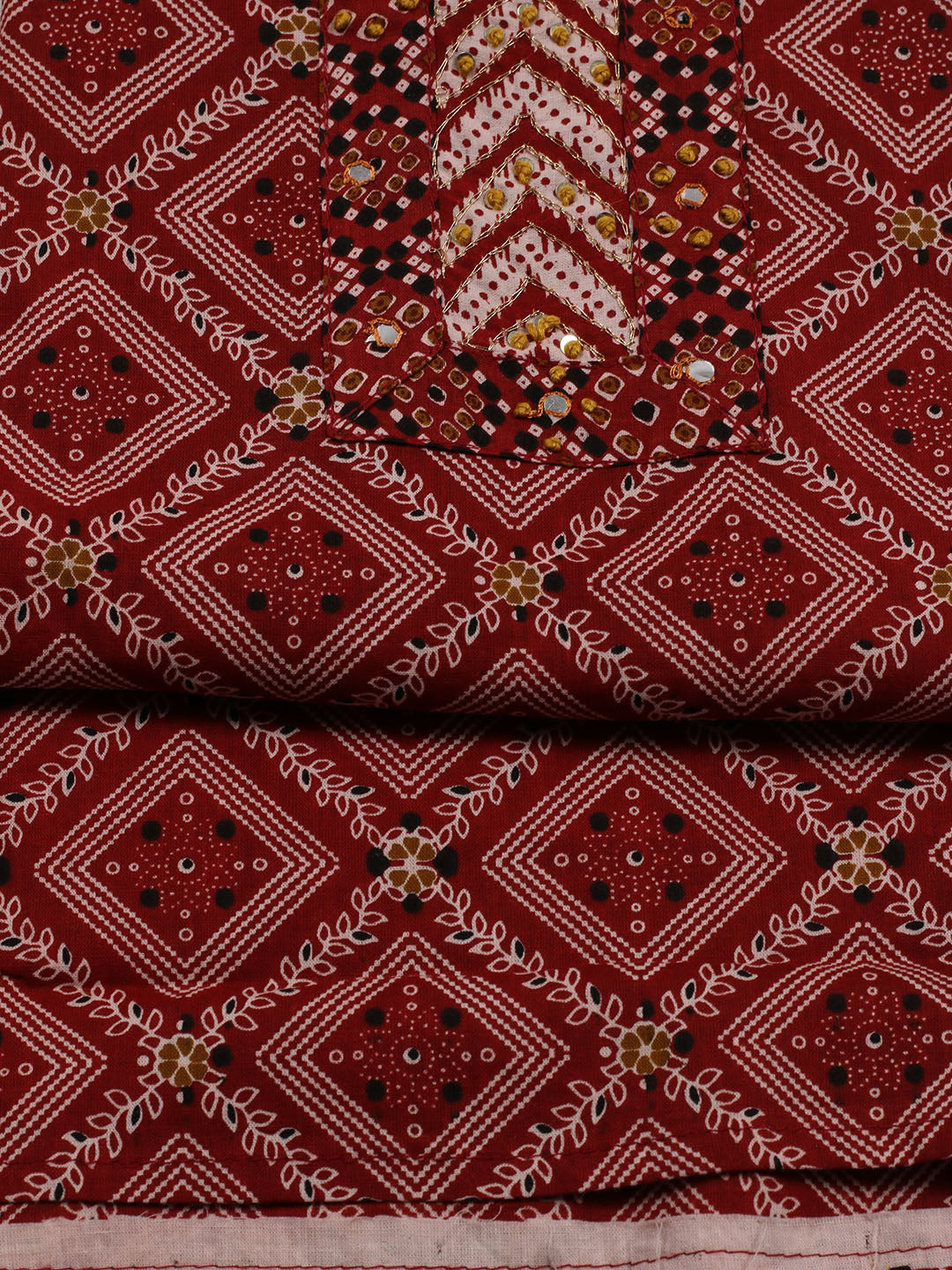 Neck Patti Cotton Blend Unstitched Suit Dupatta