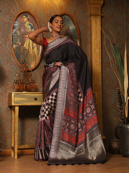 Abstract Printed Handloom Woven Saree