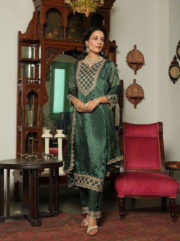 Neck Embroidered Handloom Kurta With Pants & Dupatta