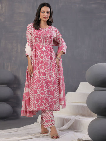 Digital Floral Printed Cotton Blend Kurta With Pants & Dupatta