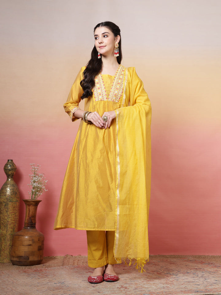 Embroidered Chanderi Kurta With Pant &amp; Dupatta