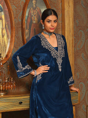 Zari Neck Embroidered Velvet Kurta With Pants