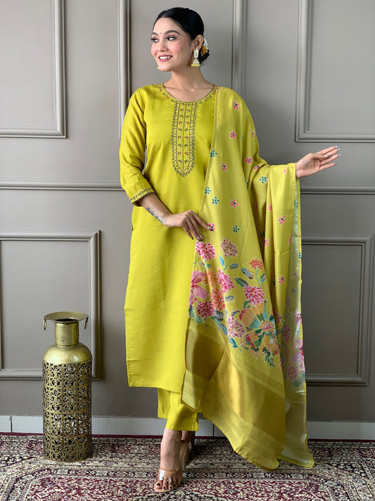 Neck Embroidered Chanderi Kurta With Pants & Dupatta