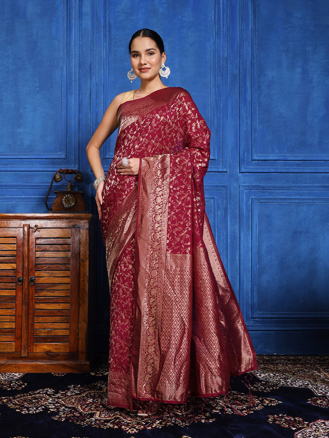Zaari Jaal Crepe Saree