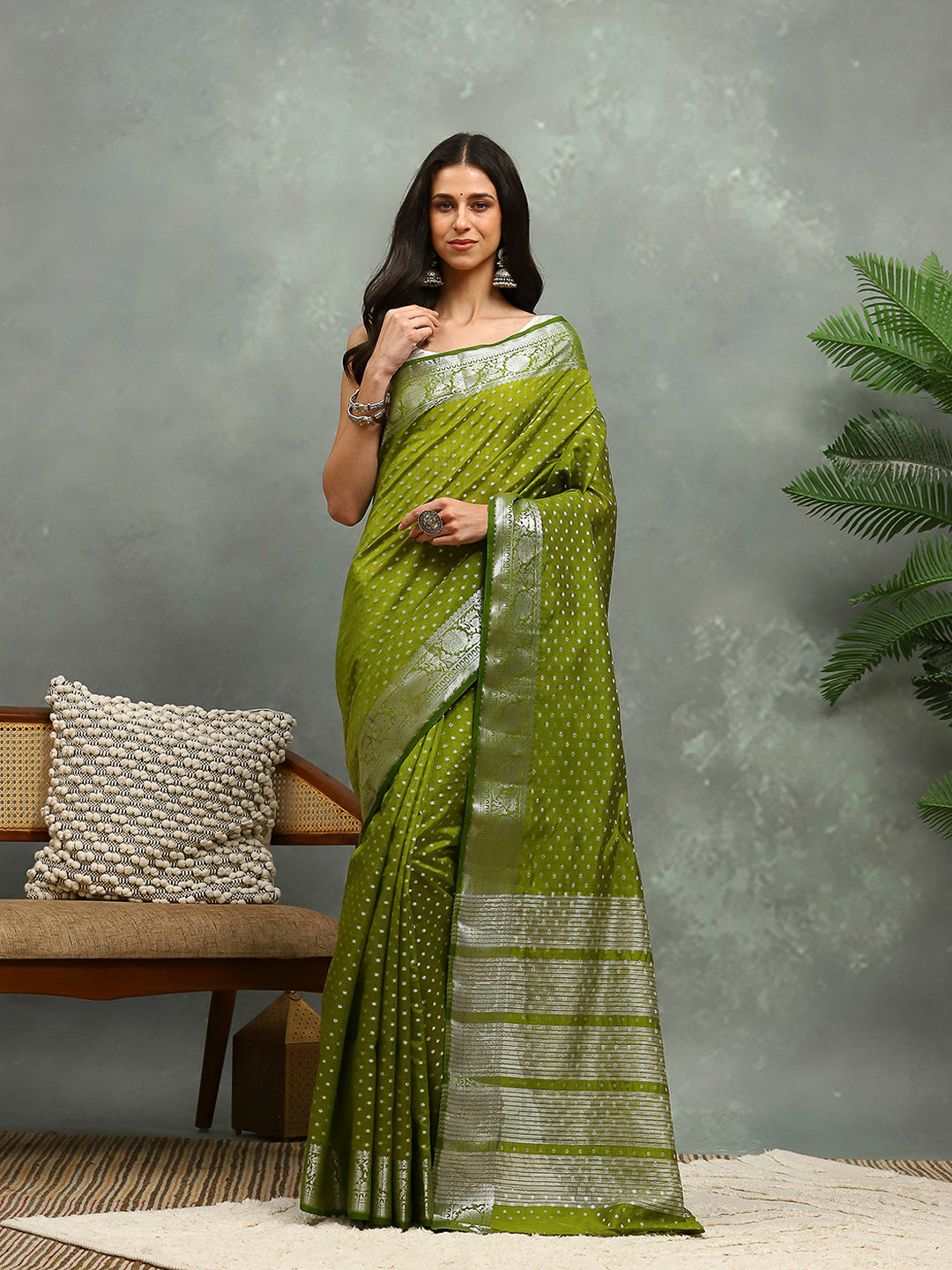 Zaari Border Art Silk Saree