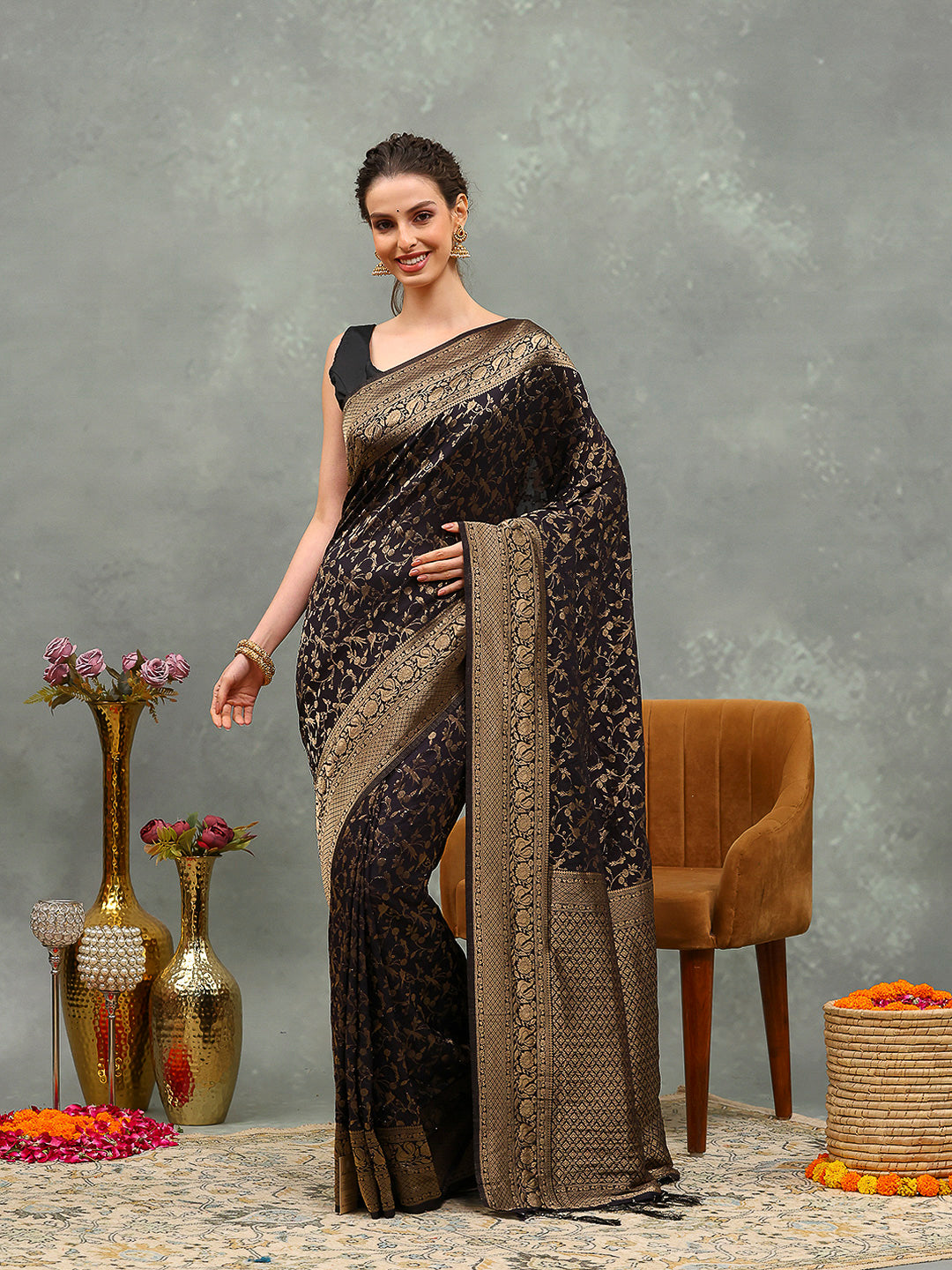 Zaari Jaal Crepe Saree