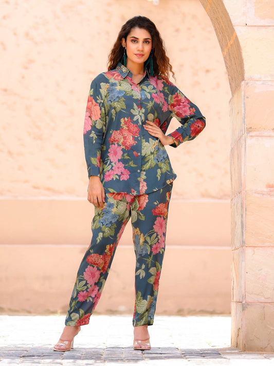 Floral Printed Crepe Kurti With Pants