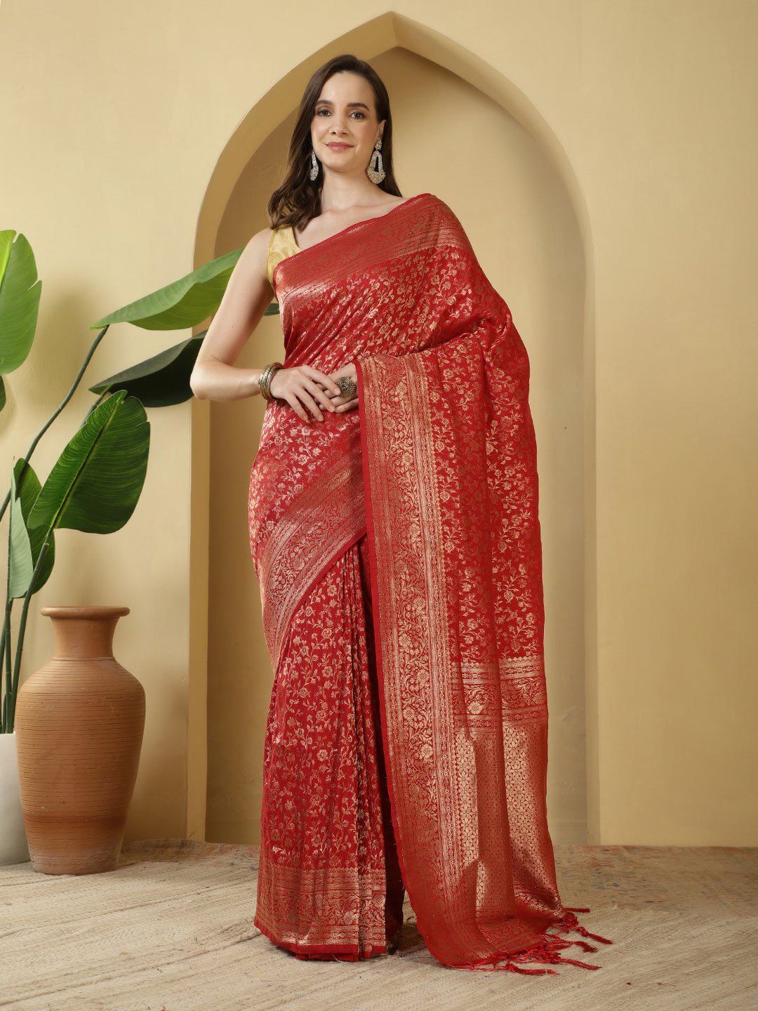 Zaari Jaal Crepe Saree