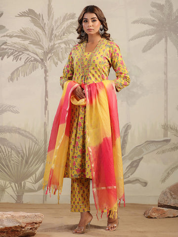 Digital Floral Printed Cotton Blend Kurta With Pants & Dupatta