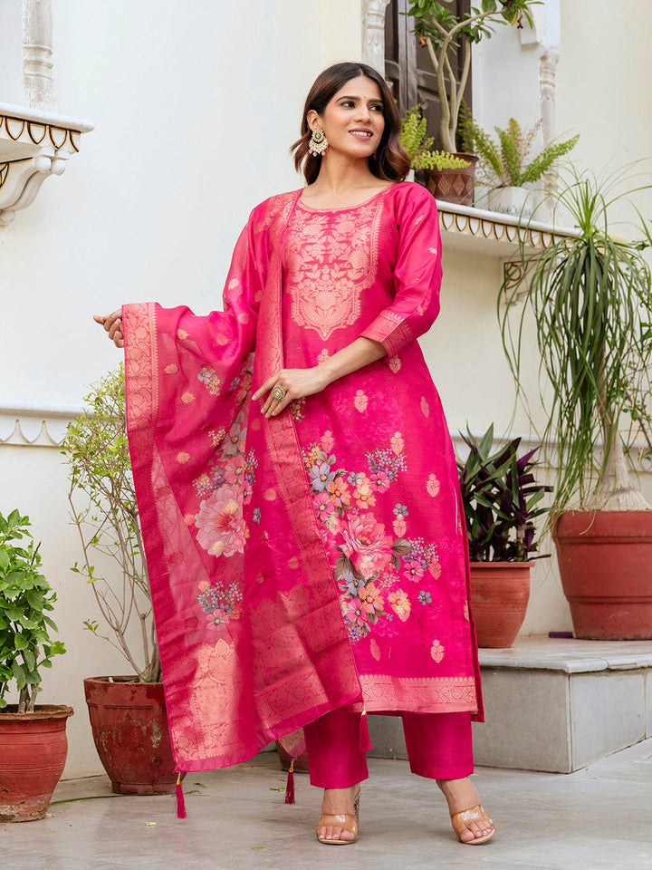 Embroidered Chanderi Kurta With Pant &amp; Dupatta