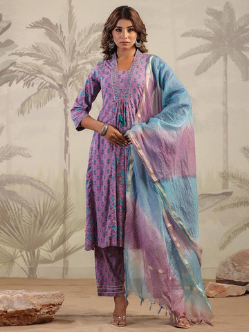 Digital Floral Printed Cotton Blend Kurta With Pants & Dupatta