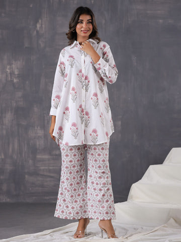 Floral Printed Cotton Blend  Kurta With Pants