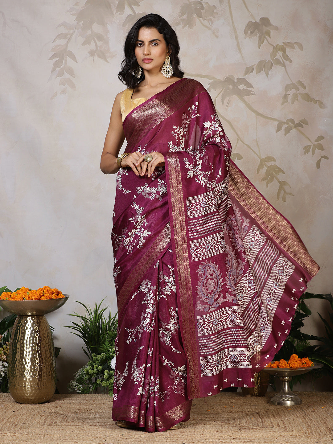 Woven Border Cotton Blend Saree