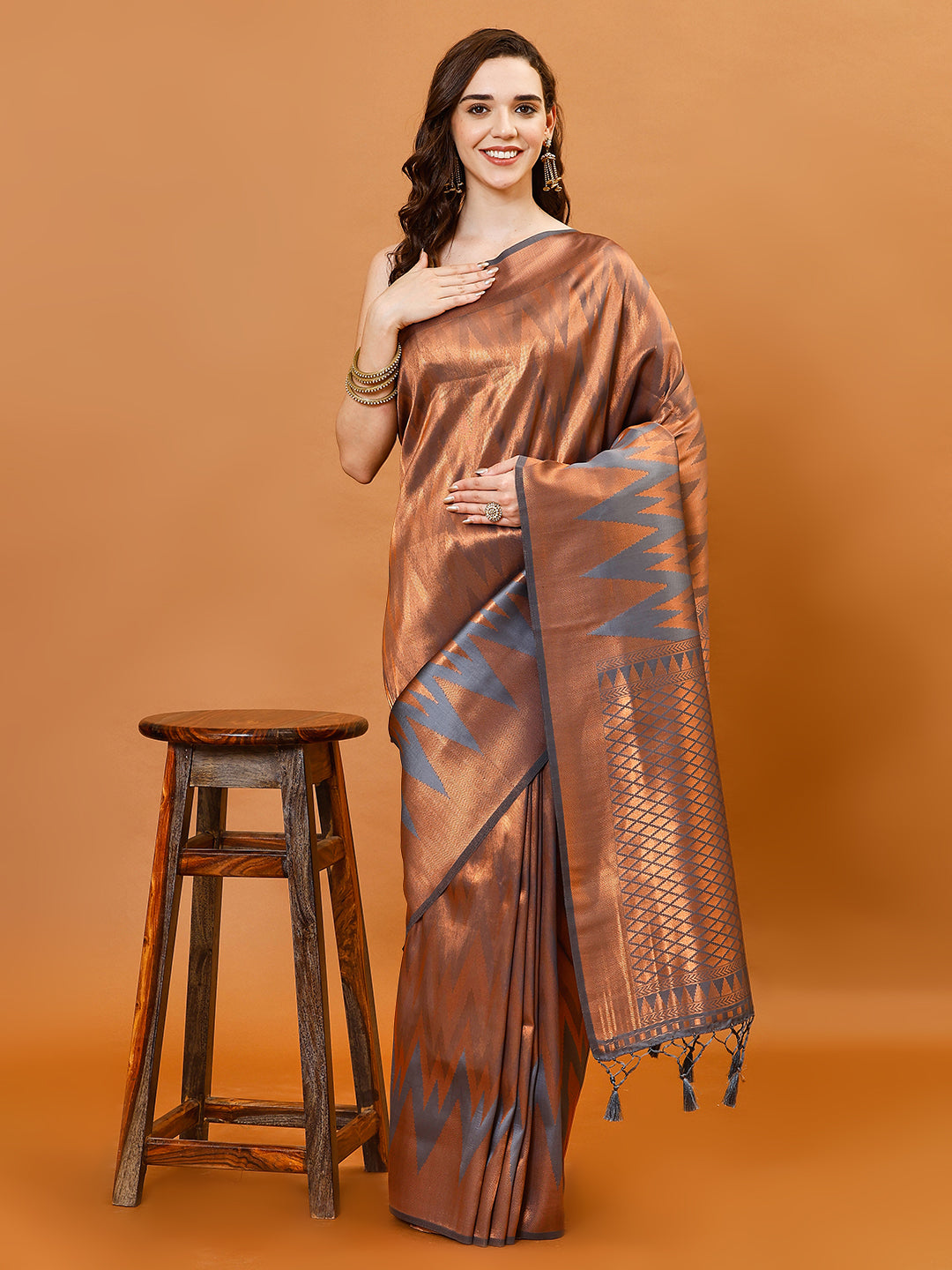 Zari Jaal Handloom Woven Saree