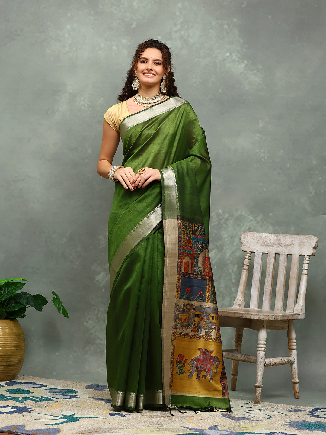 Plain Art slik Saree
