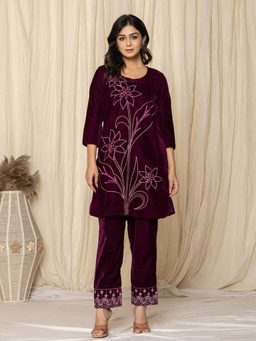 Zari Neck Embroidered Velvet Kurta With Pants