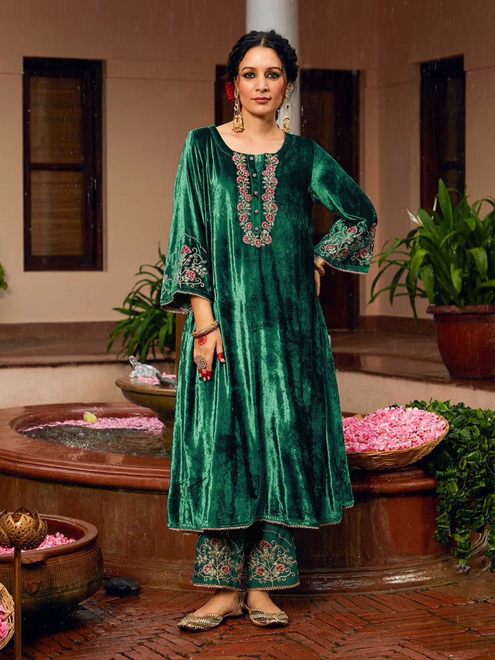 Embroidered Velvet Kurta With Pant &amp; Dupatta