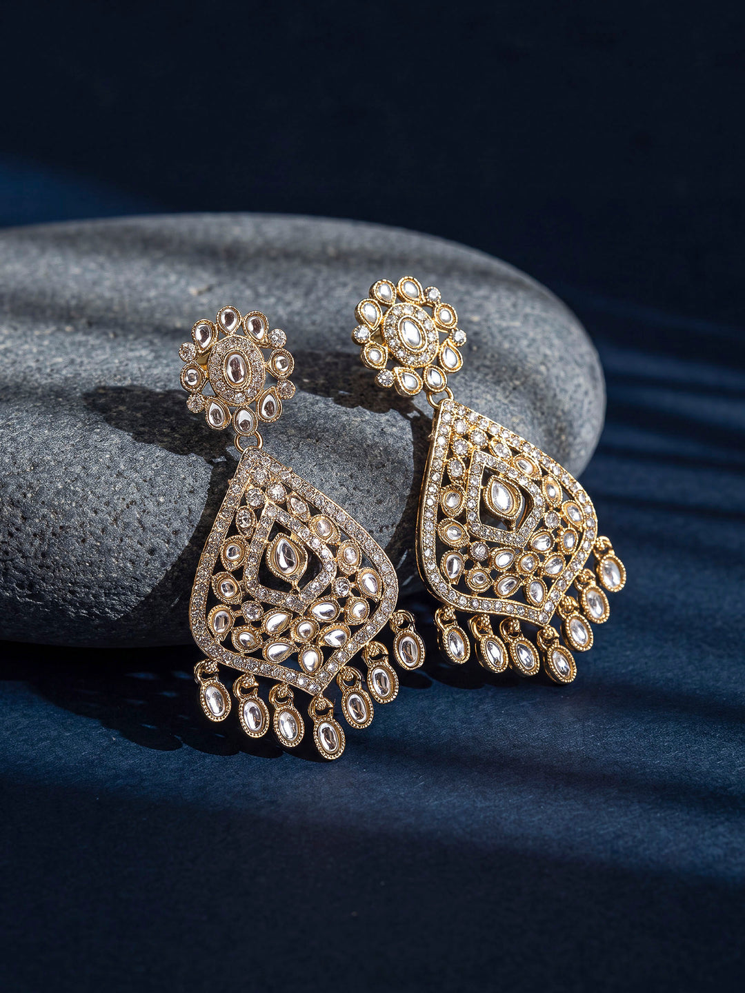 Gold White Jewellery Pair