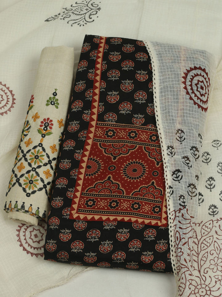 Printed Cotton Unstitched Suits Printed Suit With Pant &amp; Dupatta