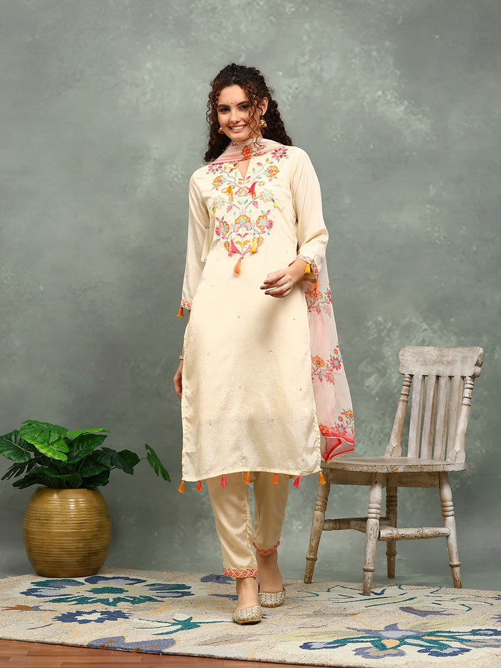 Resham Work Crepe Kurta With Pants &amp; Dupatta