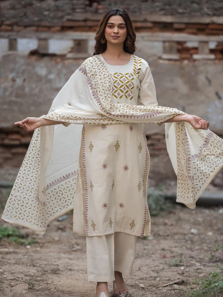 Yellow Embroidered Cotton Blend Straight Suit Set With Dupatta