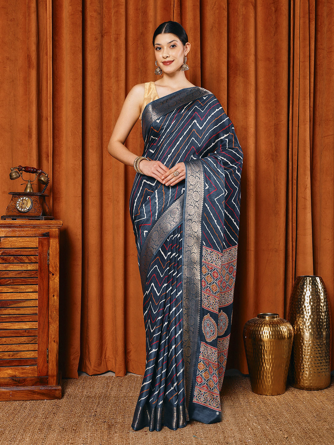 Digital Printed Art slik Saree