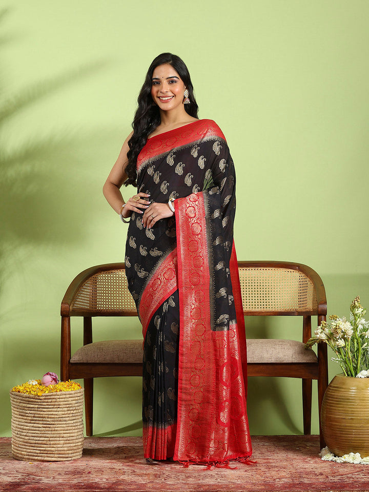 Plain Crepe Saree