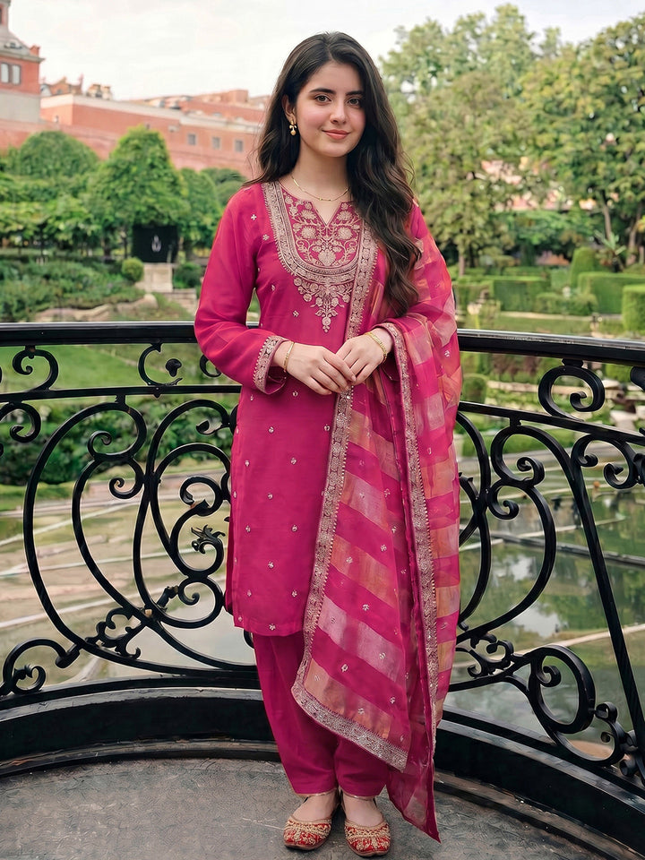 Embroidered Organza Suit Set With Dupatta
