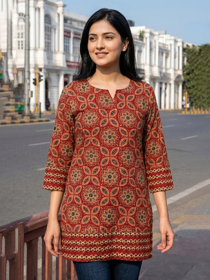 Red Embroidered Cotton Blend Straight Round Neck Suit Set