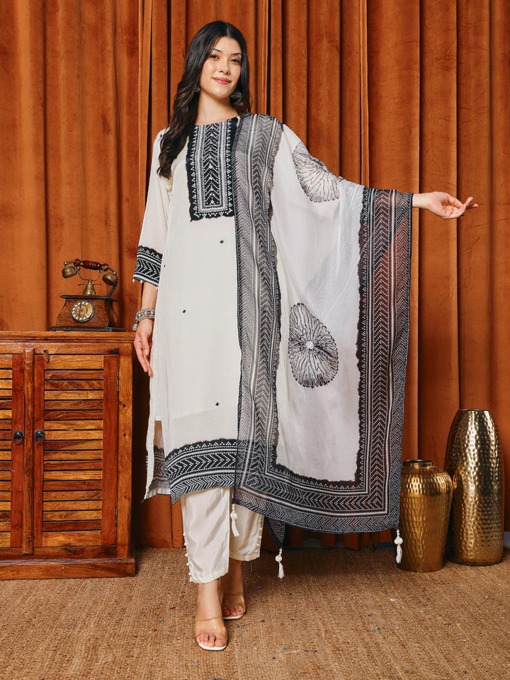 Embroidered Crepe Kurta With Pants &amp; Dupatta