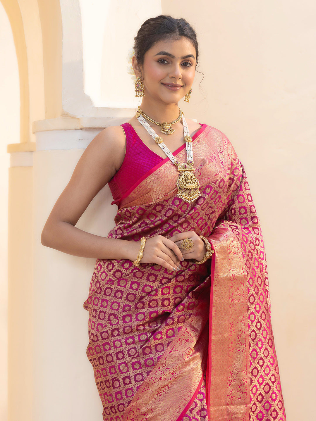 Woven Design Cotton Blend Saree