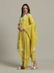 Floral Printed Cotton Blend Kurta With Pants & Dupatta