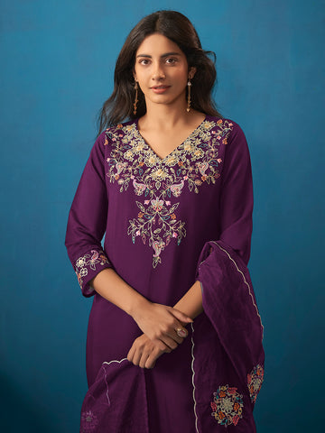 Neck Embroidered Organza Kurta With Pants & Dupatta