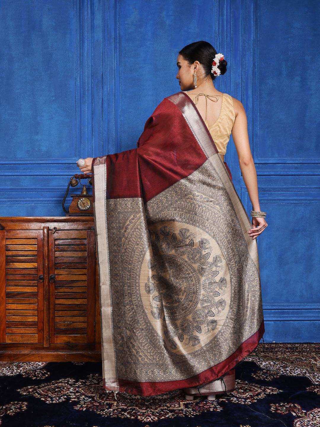 Zaari Jaal Tussar Saree