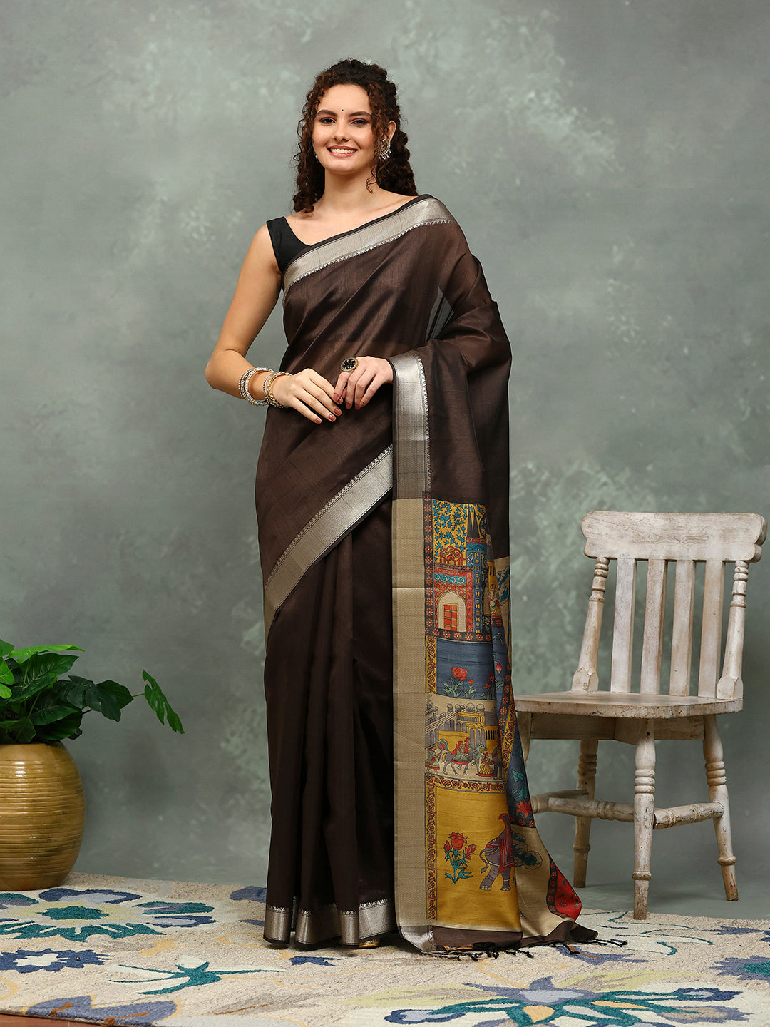 Plain Art slik Saree