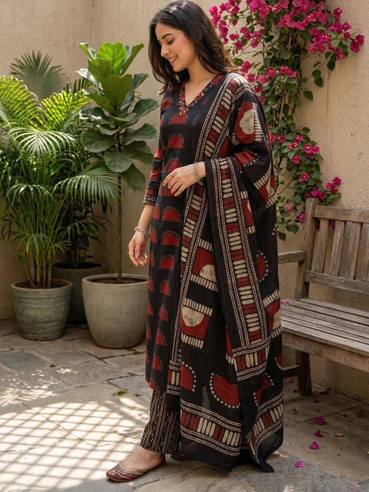 Black Embroidered Cotton Blend Straight Suit Set With Dupatta