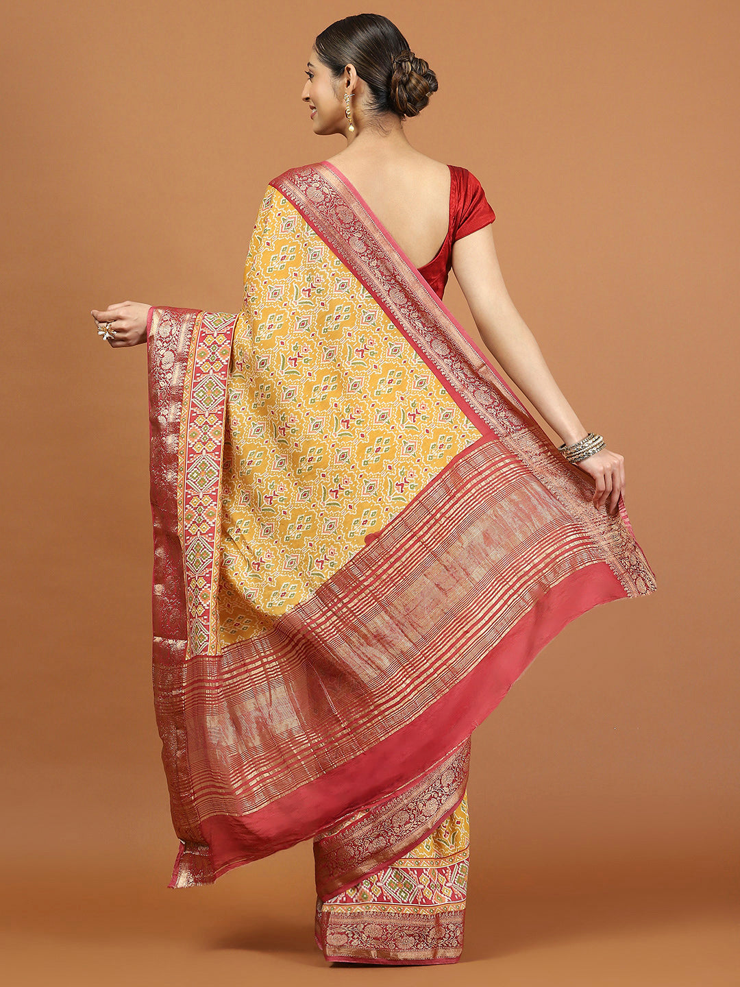 Patola Zari Border Printed Cotton Blend Woven Saree