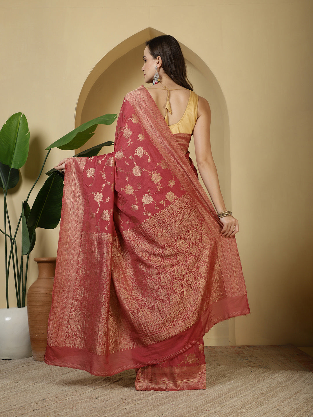 Zari Jaal Georgette Saree