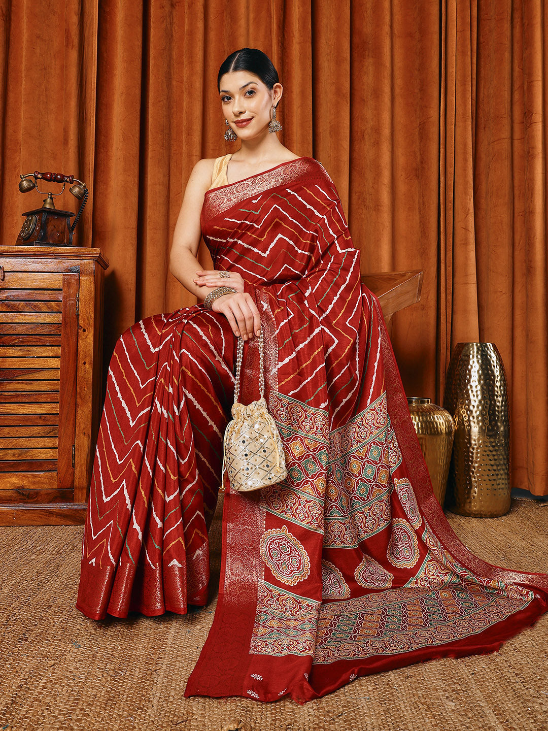 Digital Printed Art slik Saree