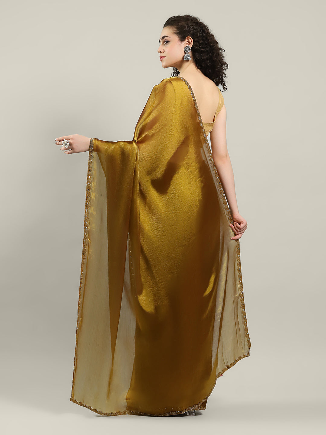 Plain Art slik Saree