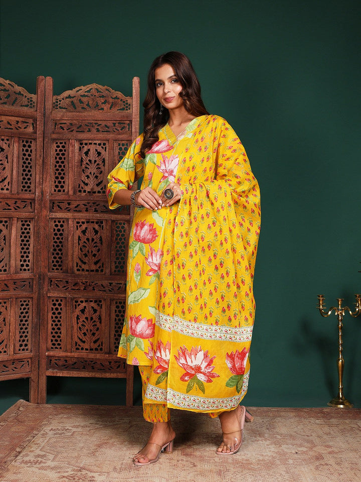 Floral Printed Cotton Blend Kurta With Pant &amp; Dupatta
