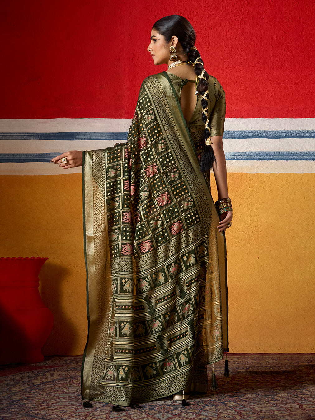 Abstract Print Georgette Saree