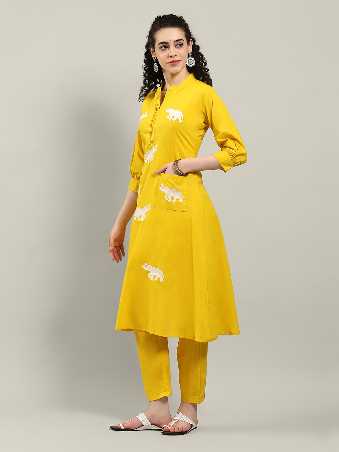 Printed Cotton Blend Kurta With Pants