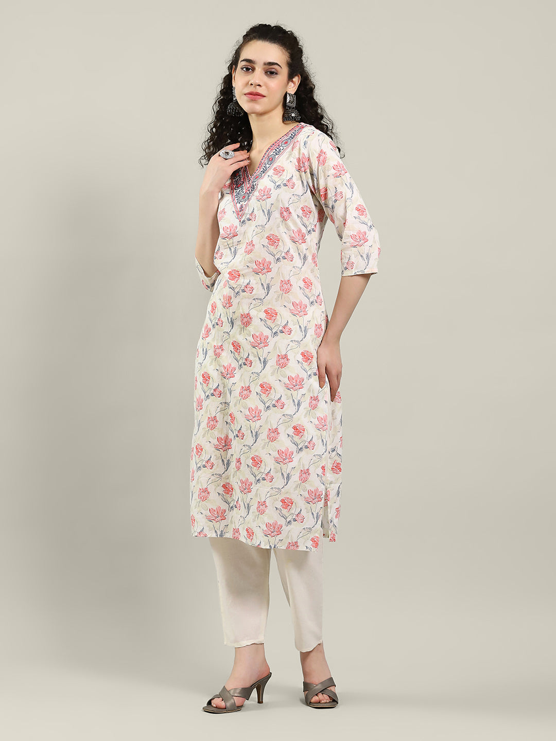 Printed Cotton Blend Kurta & Pants