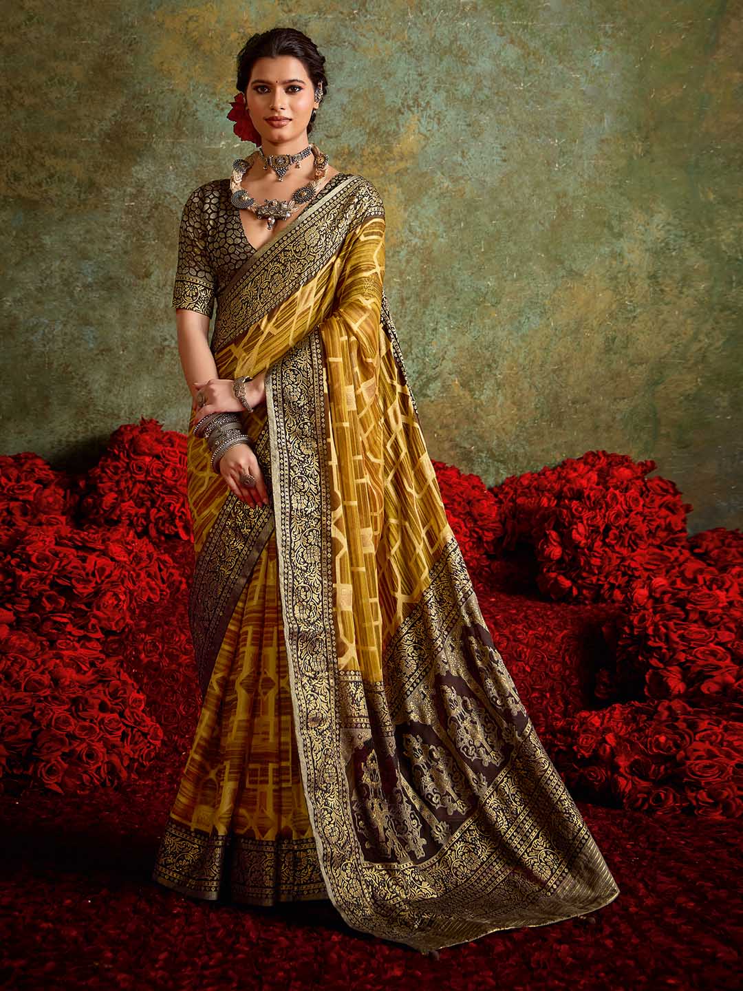 Abstract Print Georgette Saree