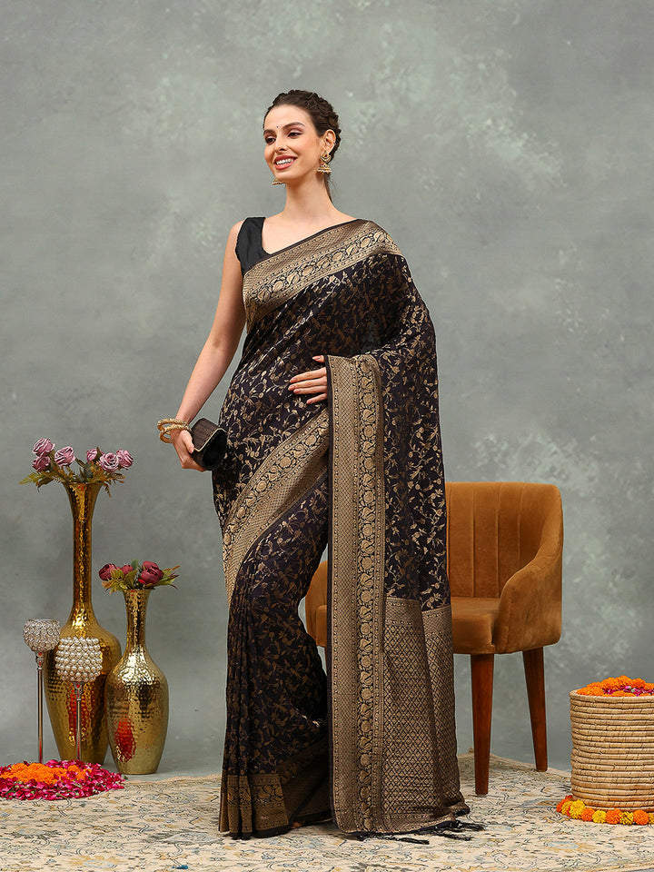 Zaari Jaal Crepe Saree