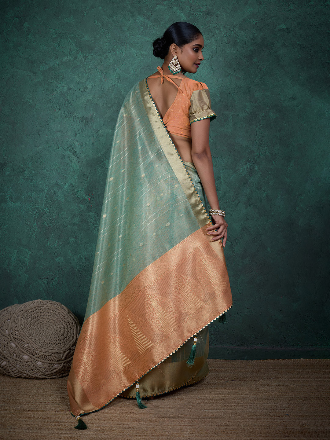Woven Booti Art silk Saree