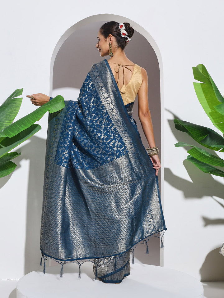 Zaari Jaal Woven Crepe Saree