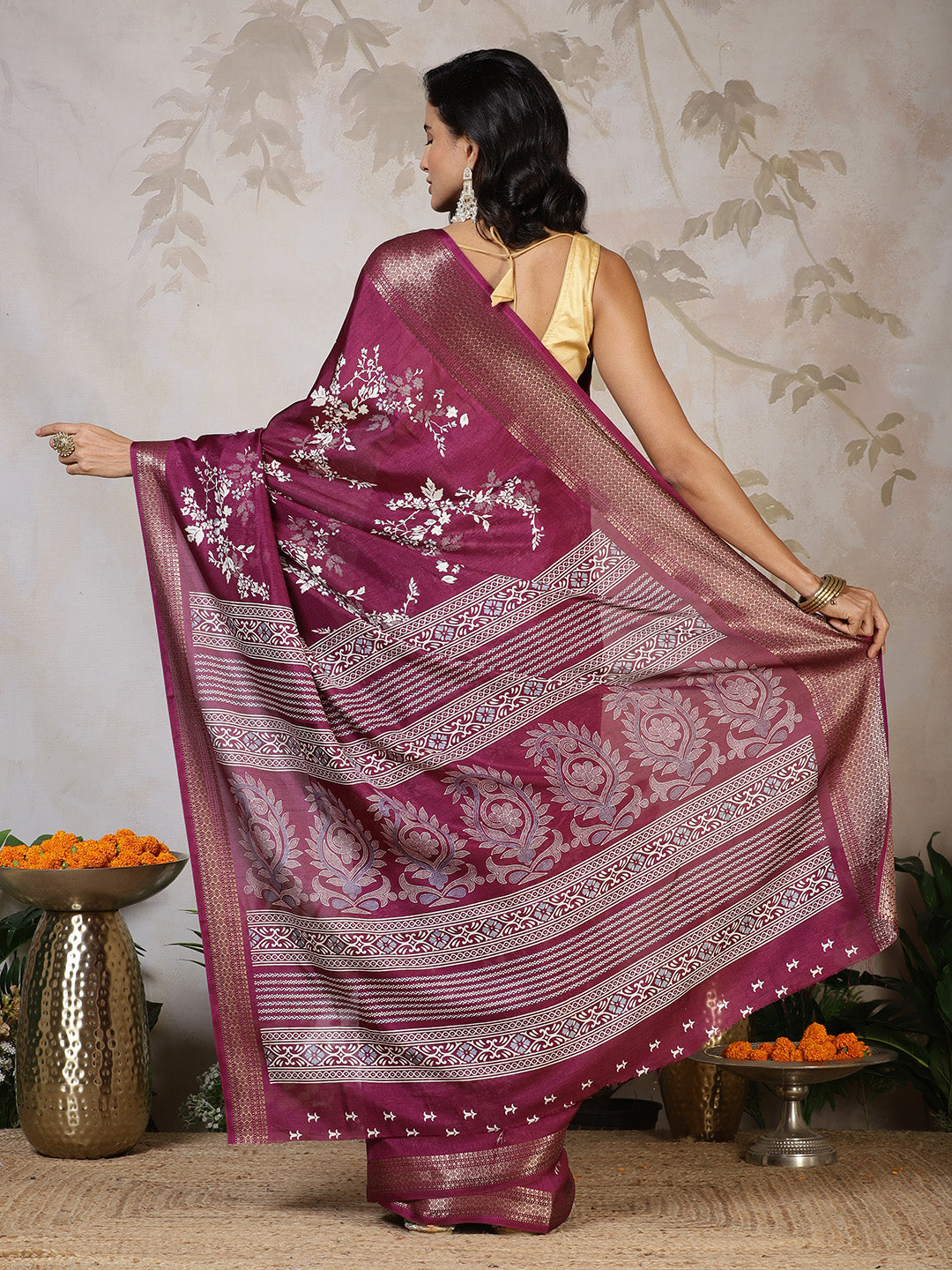 Woven Border Cotton Blend Saree